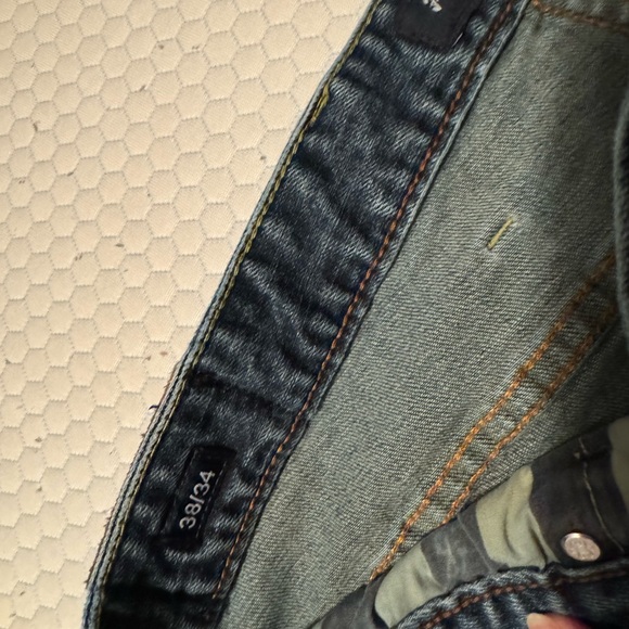 Flag and Anthem Men’s relaxed fit jeans. - Picture 4 of 4